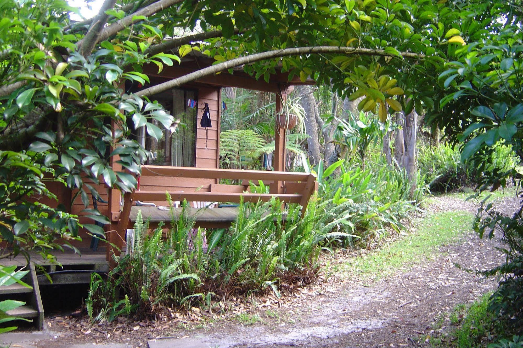 Samurai Beach Bungalows One Mile Exterior photo